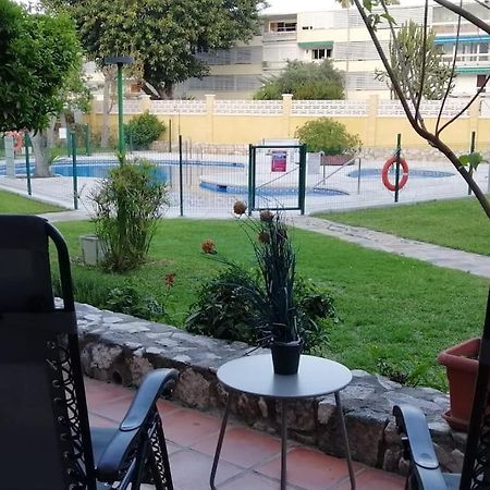 Beautiful Apartment In La Carihuela, Torremolinos Dış mekan fotoğraf