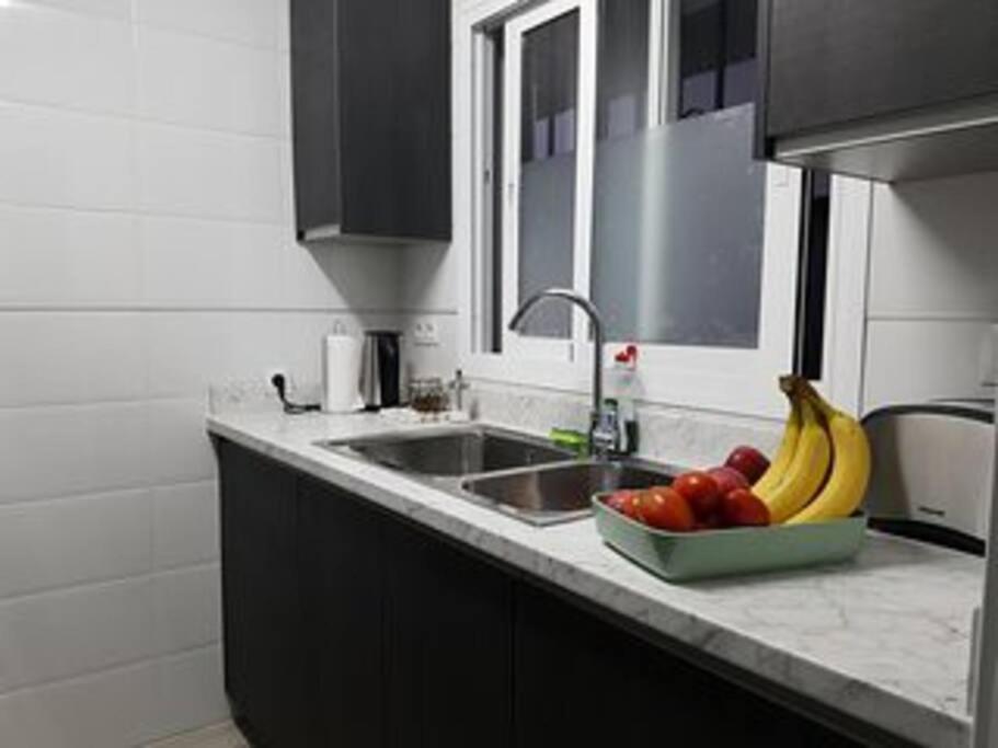 Beautiful Apartment In La Carihuela, Torremolinos Dış mekan fotoğraf