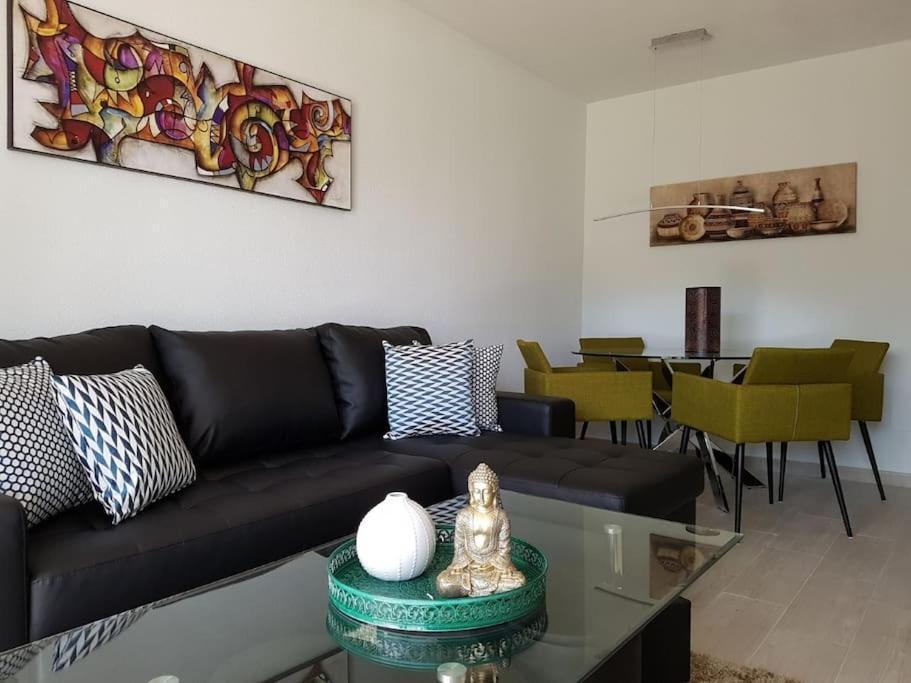 Beautiful Apartment In La Carihuela, Torremolinos Dış mekan fotoğraf